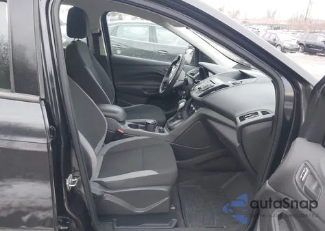 2014 Ford Escape S z USA, uszkodzony, nr VIN 1FMCU0F78EUC41466